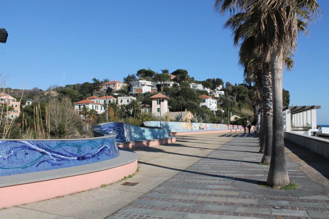 Ferienwohnung Il Mare In Piazza Albisola Superiore Exterior foto